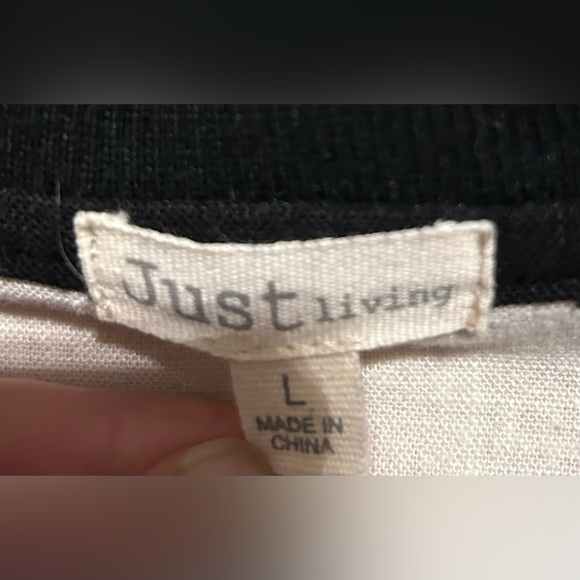 Just Living women’s large light zip up black and white jacket. - Picture 2 of 6